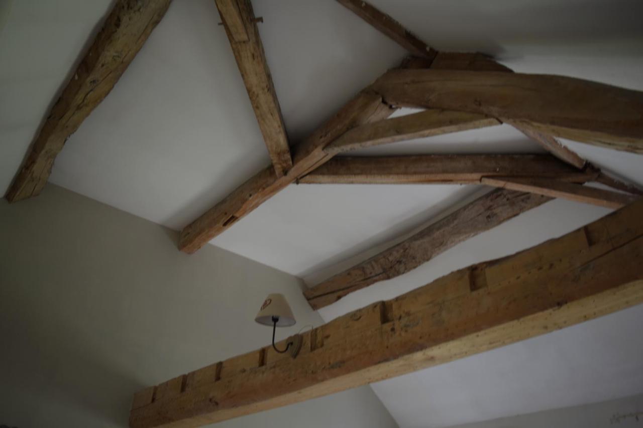 Chambres Et Table L' Echappee Bouvesse-Quirieu Exteriér fotografie