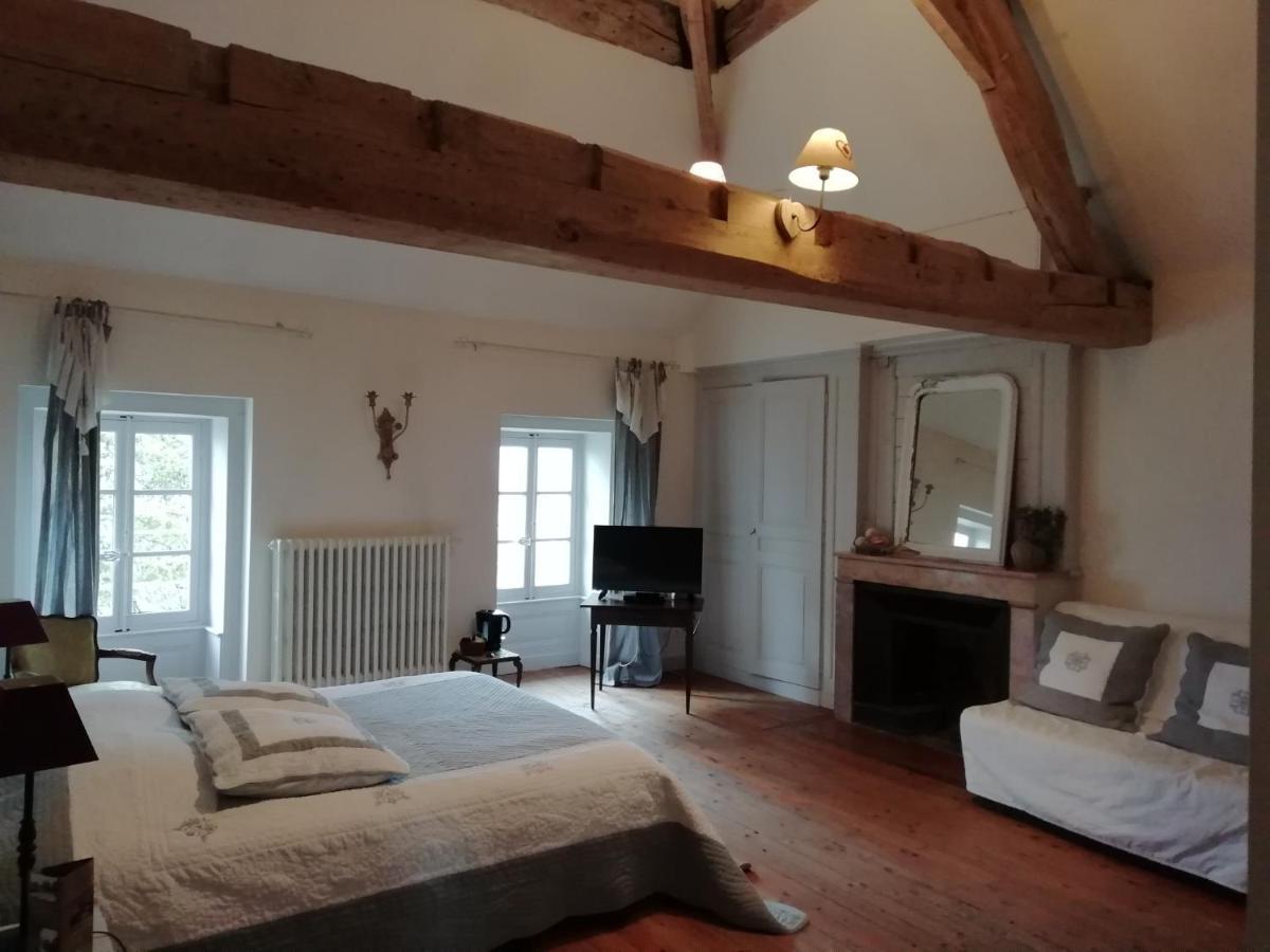 Chambres Et Table L' Echappee Bouvesse-Quirieu Exteriér fotografie