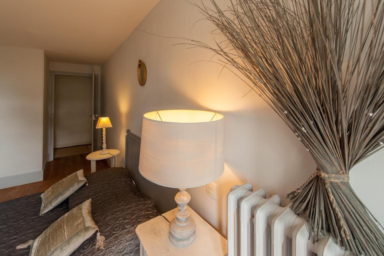 Chambres Et Table L' Echappee Bouvesse-Quirieu Exteriér fotografie