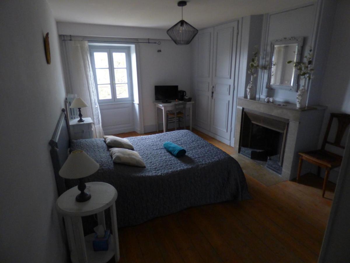 Chambres Et Table L' Echappee Bouvesse-Quirieu Exteriér fotografie