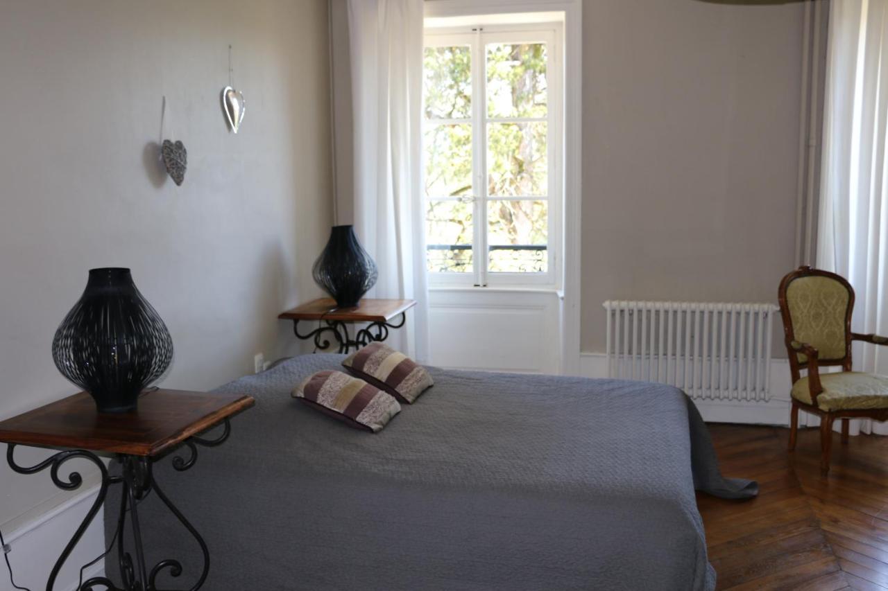 Chambres Et Table L' Echappee Bouvesse-Quirieu Exteriér fotografie