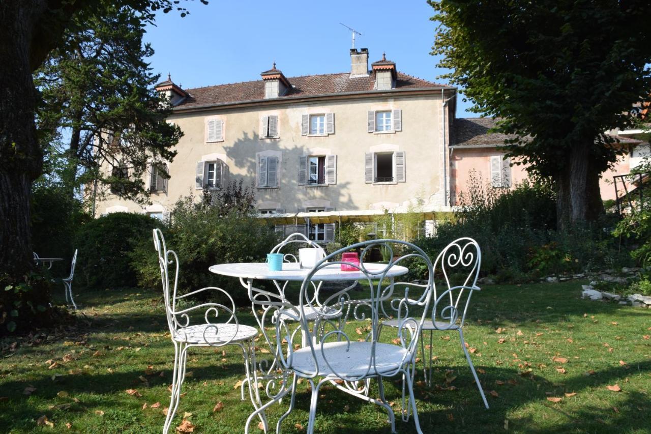 Chambres Et Table L' Echappee Bouvesse-Quirieu Exteriér fotografie